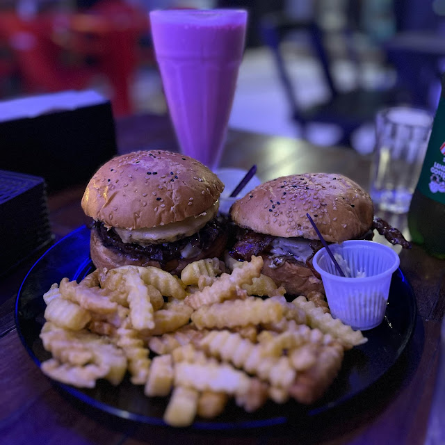 Combo Casal Milk-shake de Morango