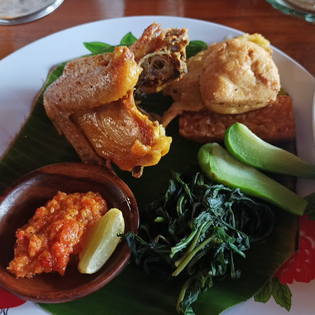 Ayam Tempong