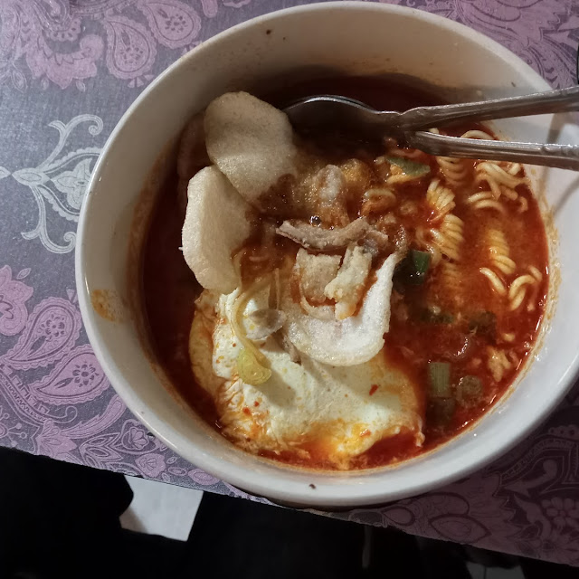 Mie Rebus