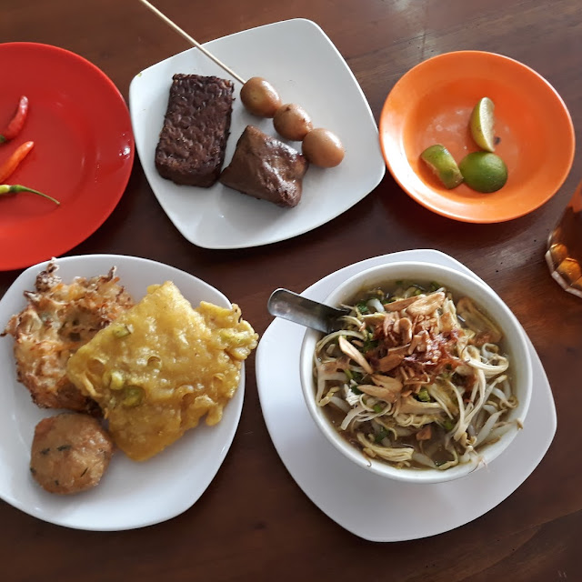 Soto Kudus Komplit