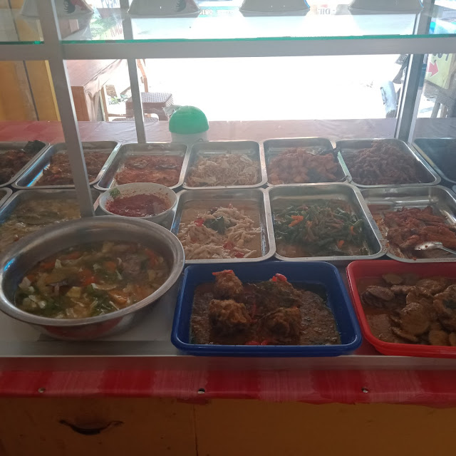 Semur Jengkol Opor Ayam Aneka Ikan Goreng Laut Sayur Sop Dll Monggo Mampir