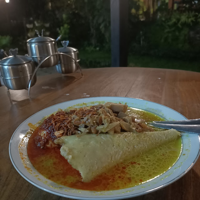Lontong Banjar Telur