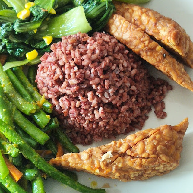 Brown Rice with Tempeh and Veggies