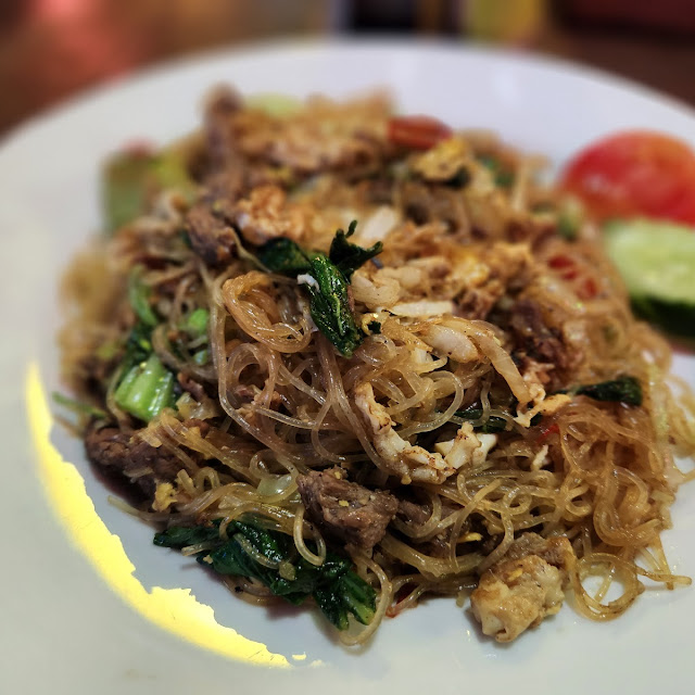 Dedalu S Special Fried Rice Noodles with Beef