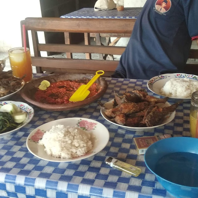 Ikan Koto' Bader Dan Kering Goreng Kriuk Eennaak