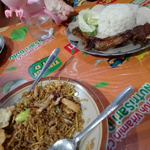 Ayam Bakar Nasi Mawut Sotong