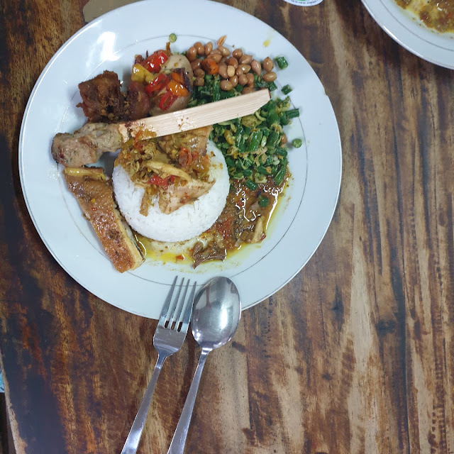 Nasi Ayam Bu Oki Jimbaran