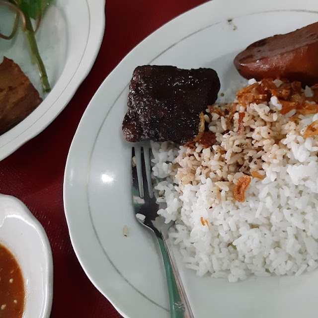 Nasi Uduk Jengkol Semur Tahu Sate ATI Usus
