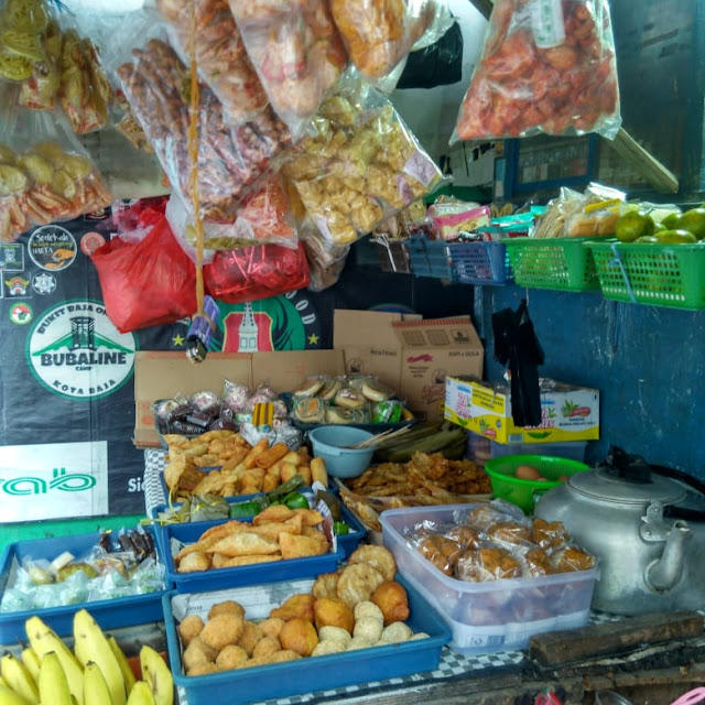 Menyediakan Ber Macam2 Cemilan