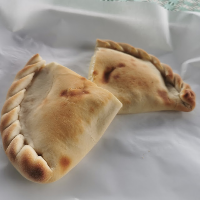 مناقيش