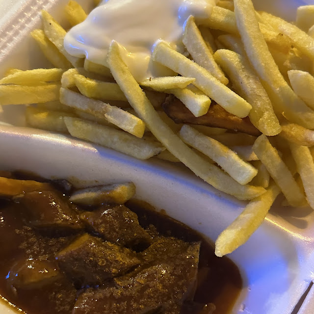 Vegane Currywurst Mit Pommes