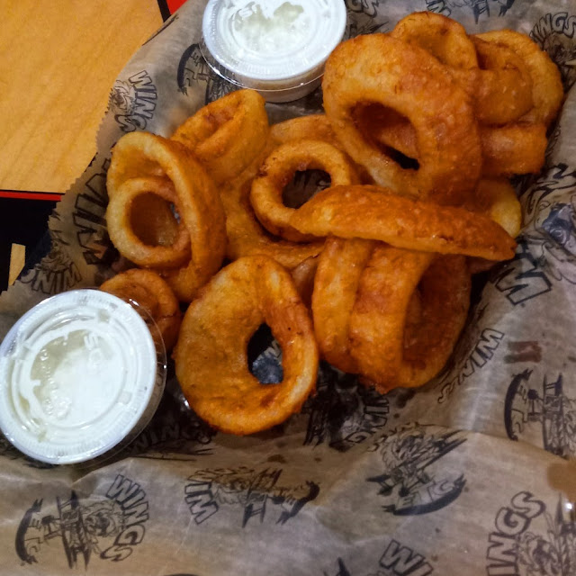 Onion Rings with Ranch Dressing