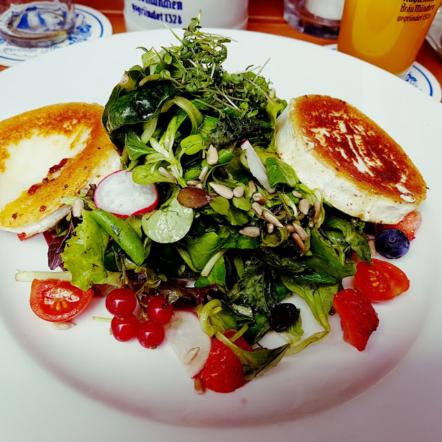 Salat Mit Ziegenkäse