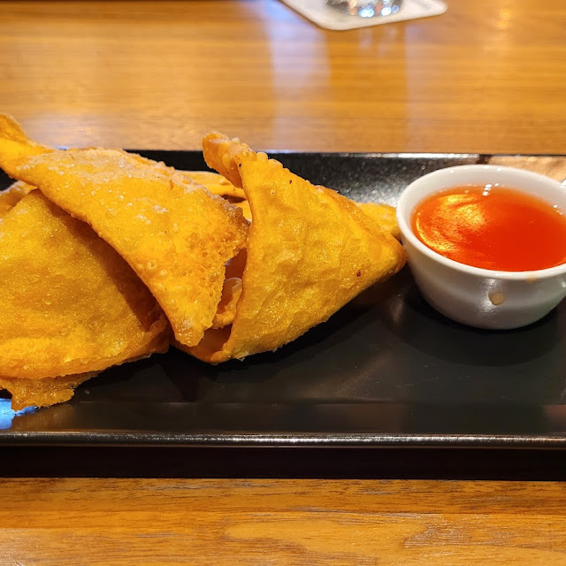 Crab Rangoon