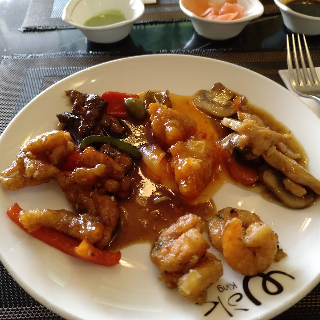 Varios Platos Pollo Agridulce Ternera Crujiente Pollo Con Almendras