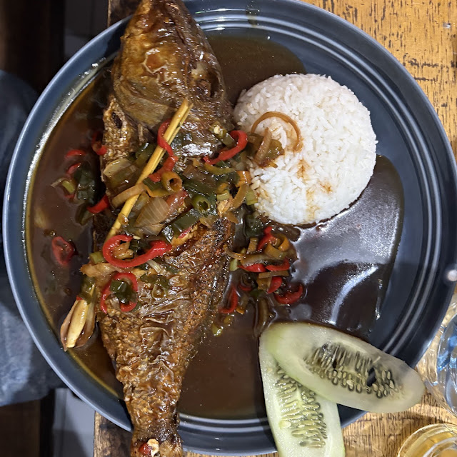 Fried Fish with Steamed Rice