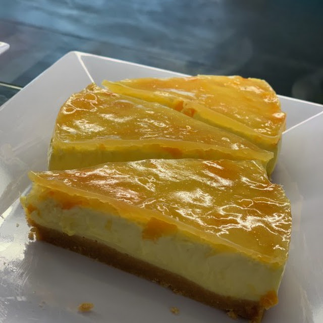 Fruit Salad Cheesecake