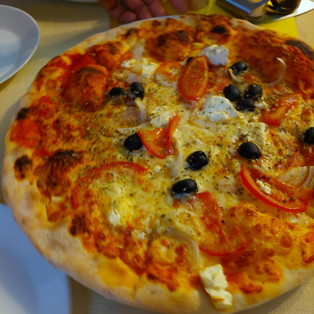 Bombay Pizza