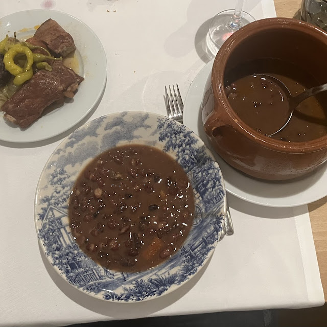 Deliciosas Alubias Con Sus Sacramentos