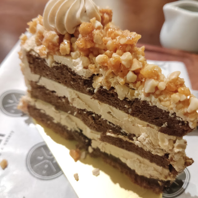 Nougat Cakes