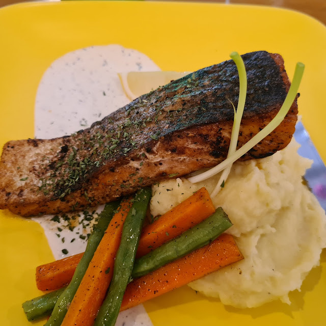 Grilled Salmon with Mashed Potato & Buttered Vegetables