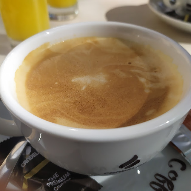 Café Con Leche