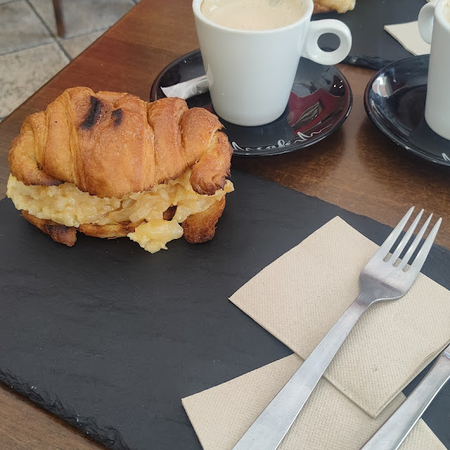 Croissant de Jamon de Teruel Y Queso Curado