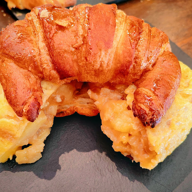 Cruasán Con Tortilla