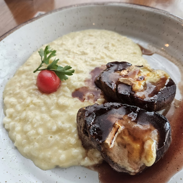 Medalhão de Filé Com Risoto de Parmesão